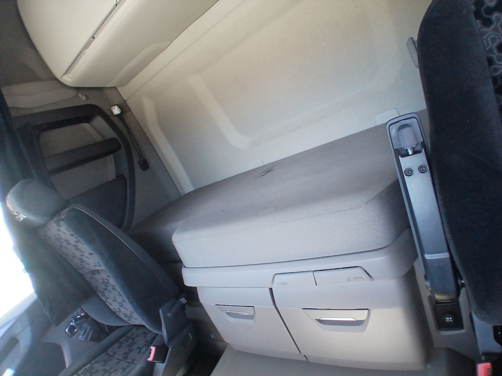 3319-MPB-YS2R6X40009236461-Foto-Extra-5