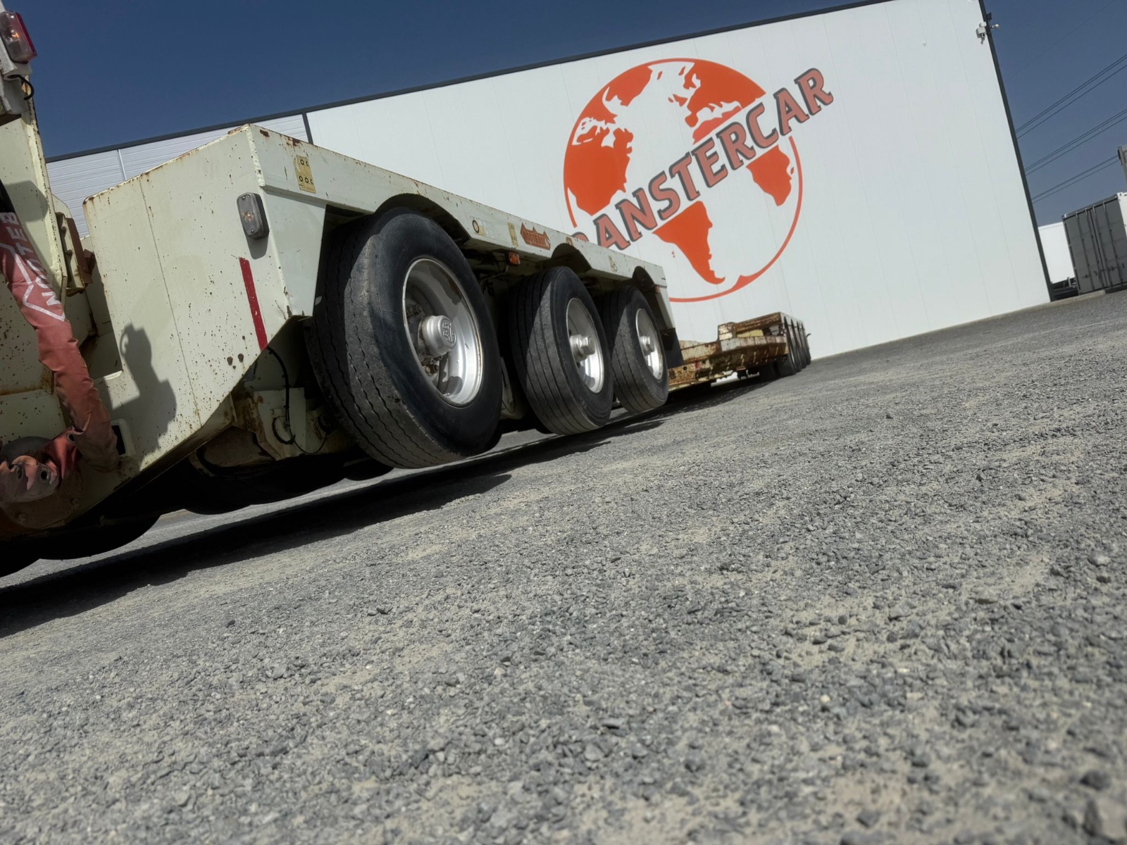 e 9323 bcy xmreur00040000677 foto extra 14