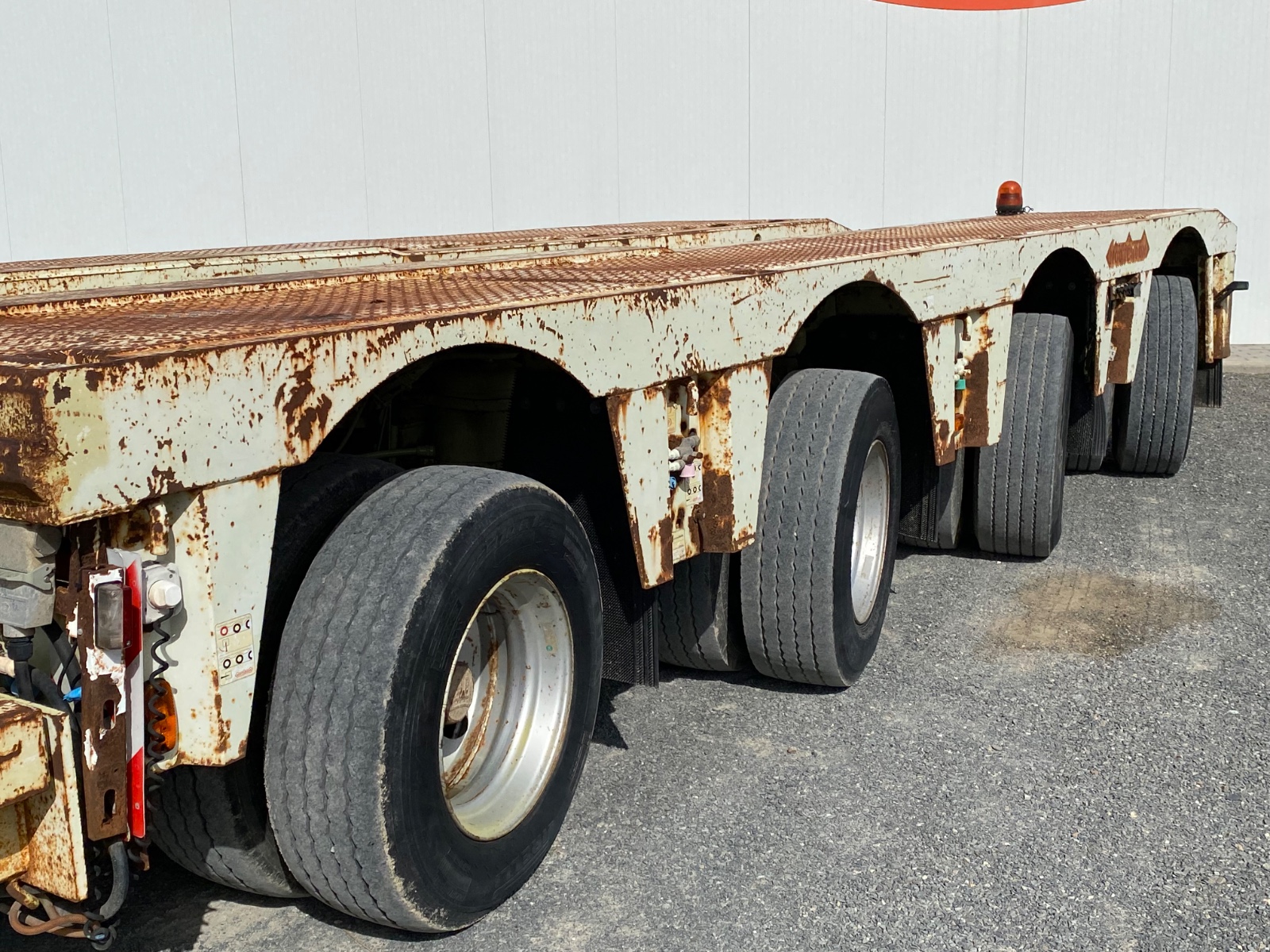 e 9323 bcy xmreur00040000677 foto extra 16