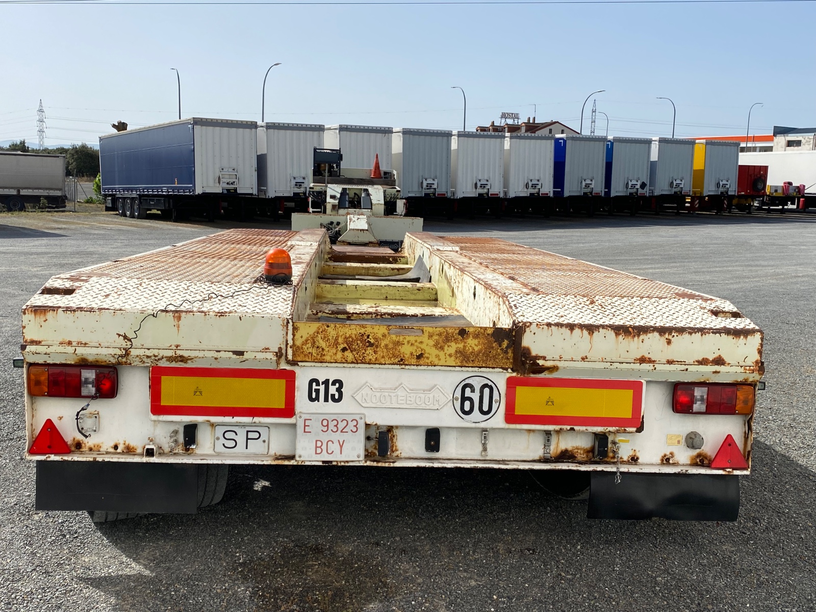 e 9323 bcy xmreur00040000677 vista trasera