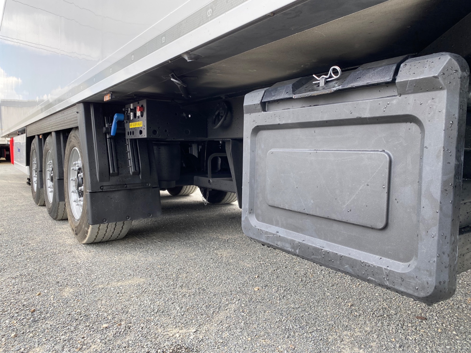 r 0020 bdf wkesd000000916864 foto extra 2