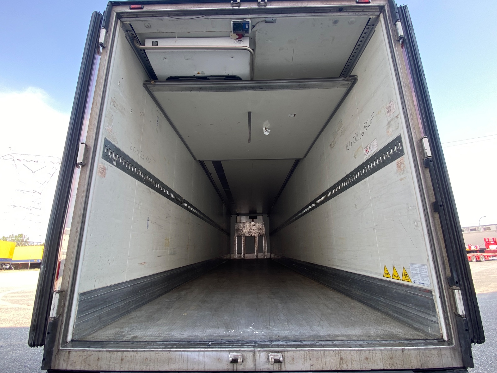 r 0026 bdf wkesd000000916868 foto extra 3