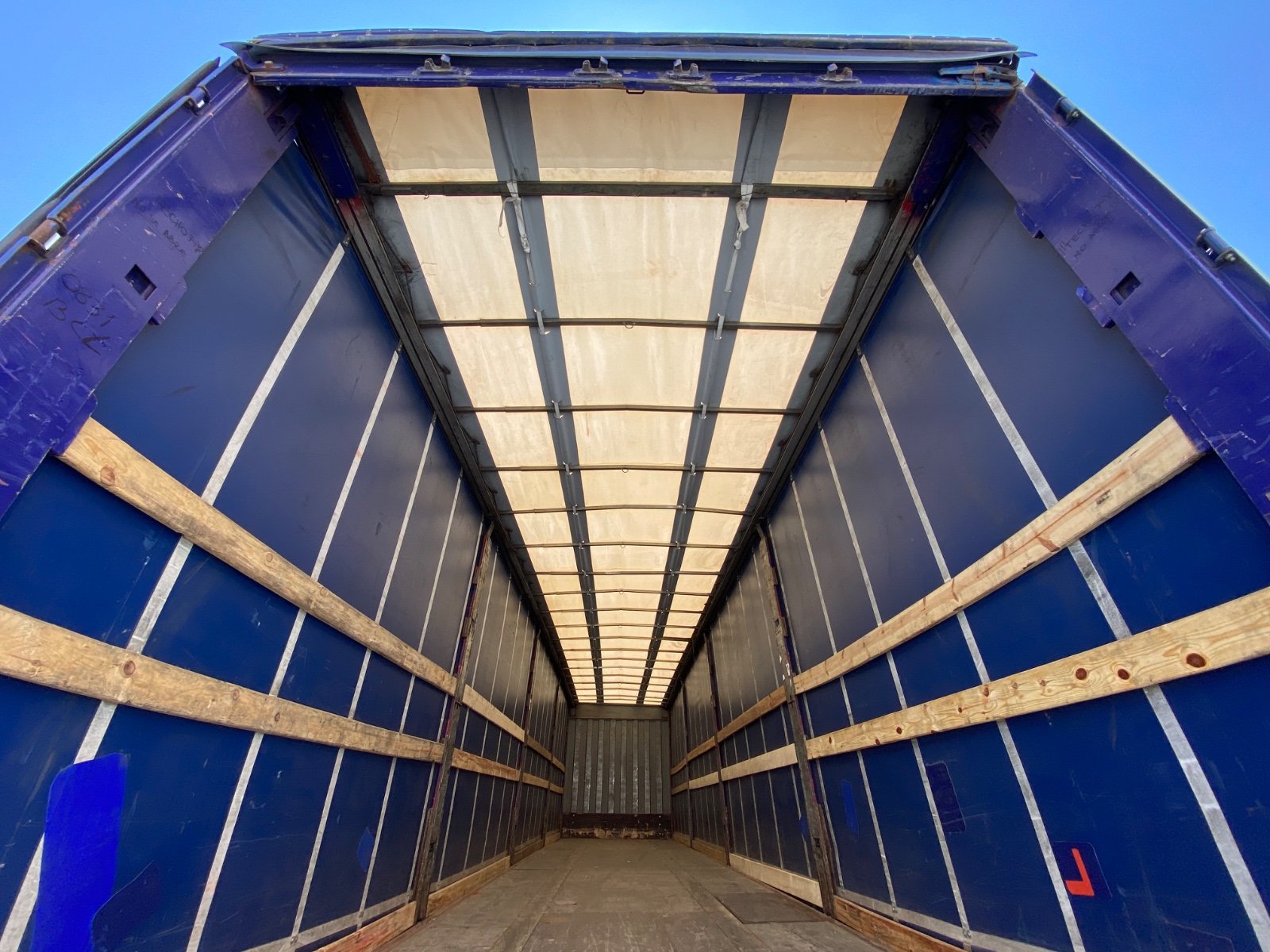 r 0831 bcf vst0031507m007234 foto extra 1