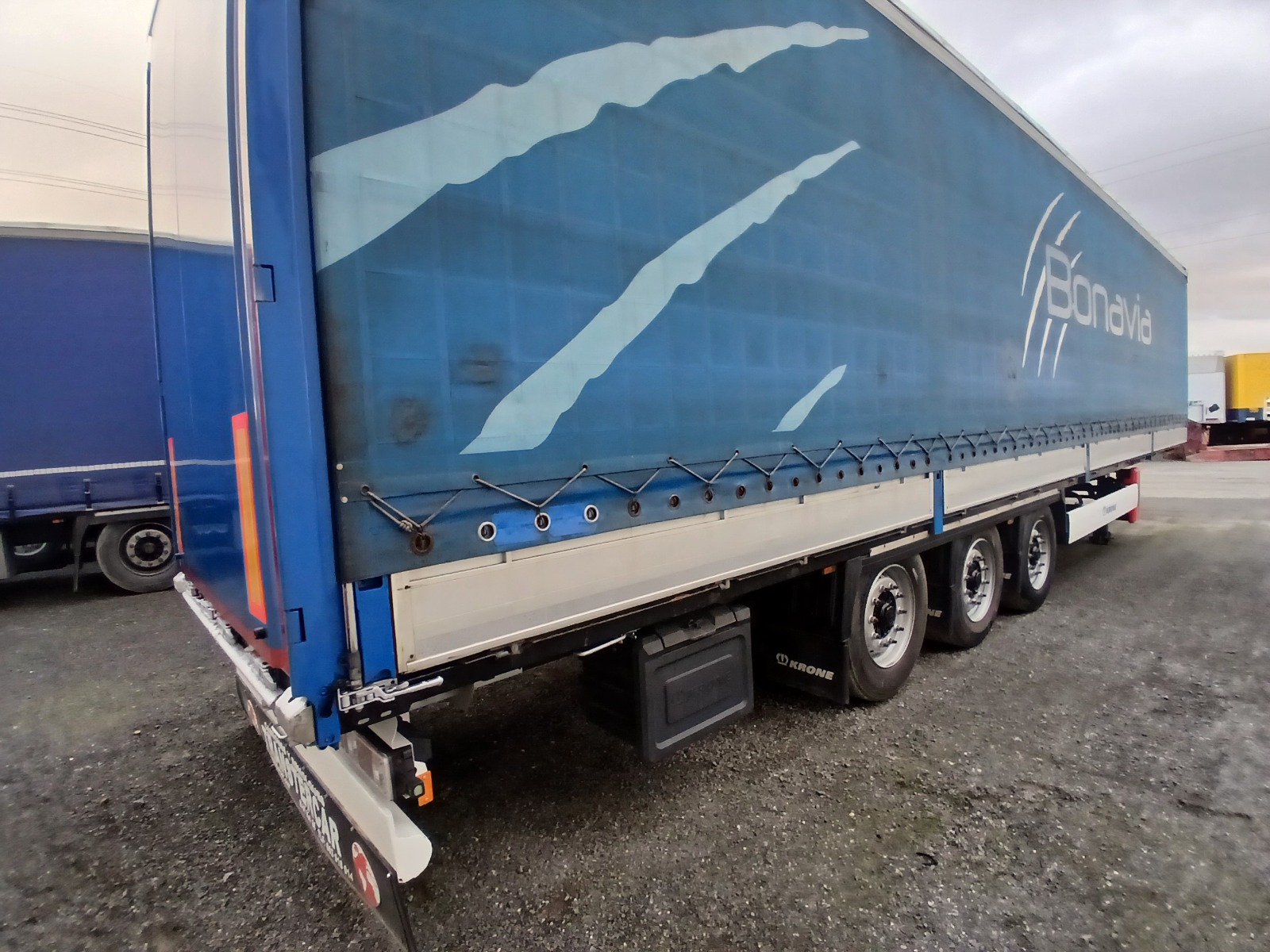 R-4060-BCV-WKESD000000714901-Vista-Trasera-Esq-Der