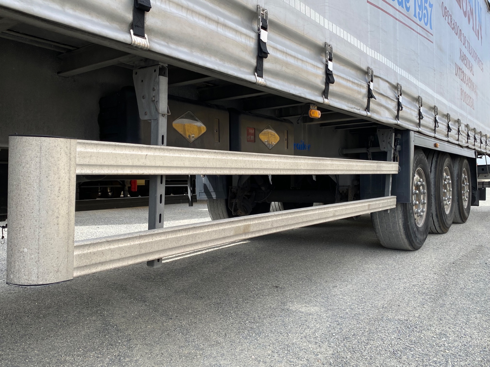 r 4081 bcz vv1p3aa5asn181848 foto extra 3