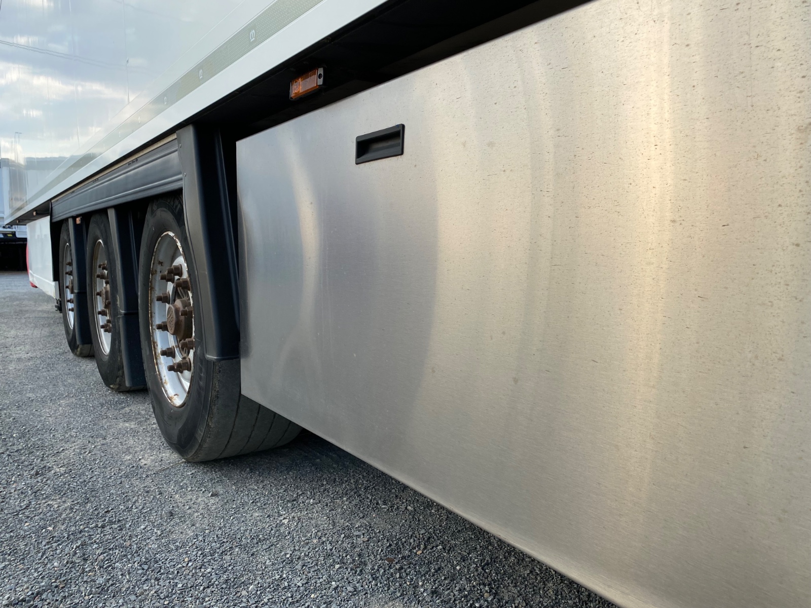 r 4425 bcv wkesd000000715180 foto extra 6