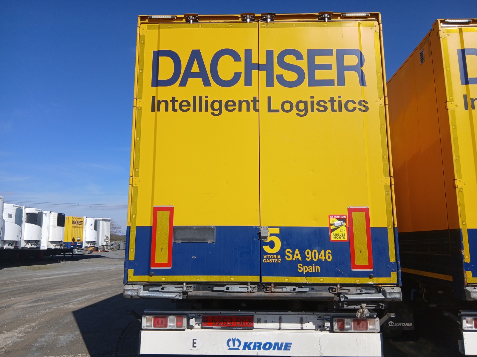 R-5263-BCX-WKESD000000759880-Vista-Trasera