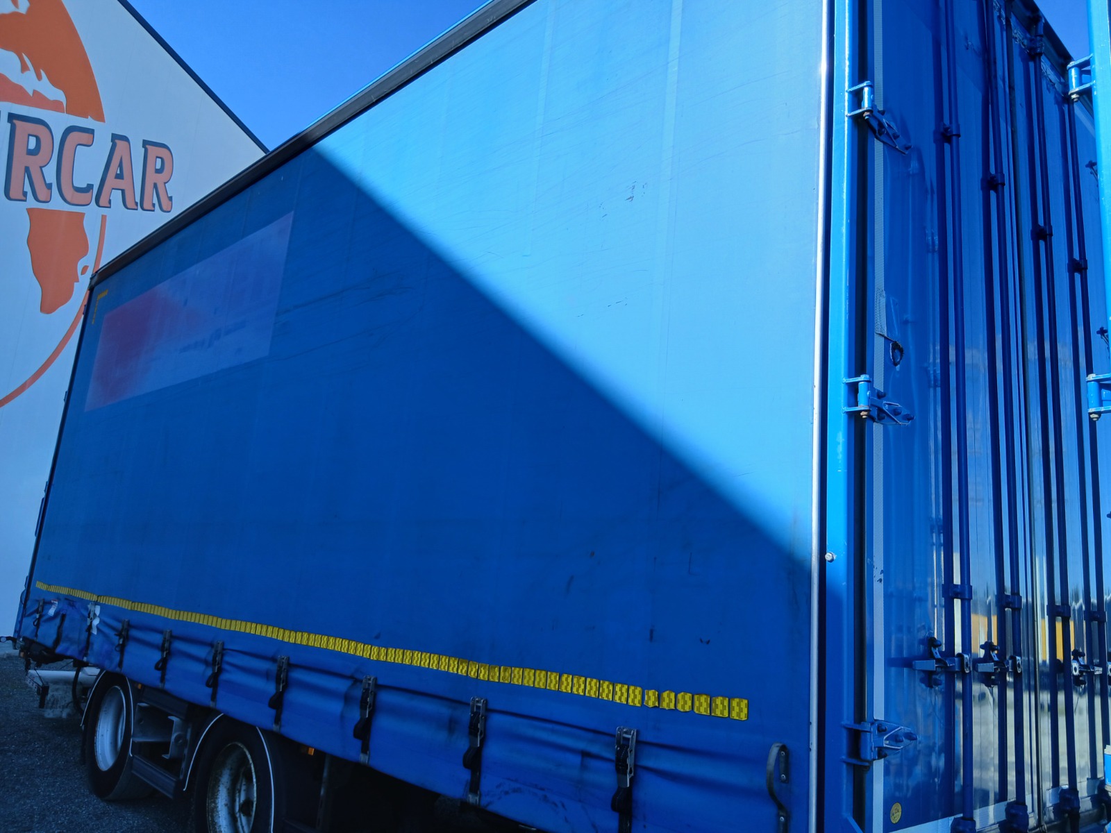 R-7856-BDJ-WSJZWF220FTLA0144-Vista-Frontal