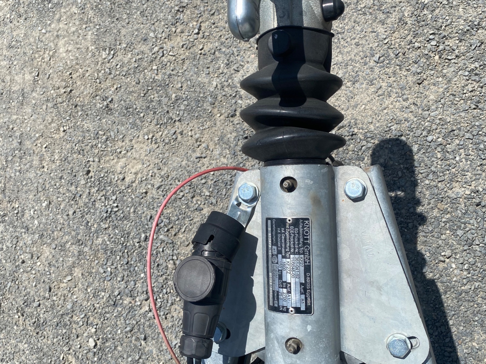 r 9853 bdg tkxatf227lcbb8453 foto extra 2