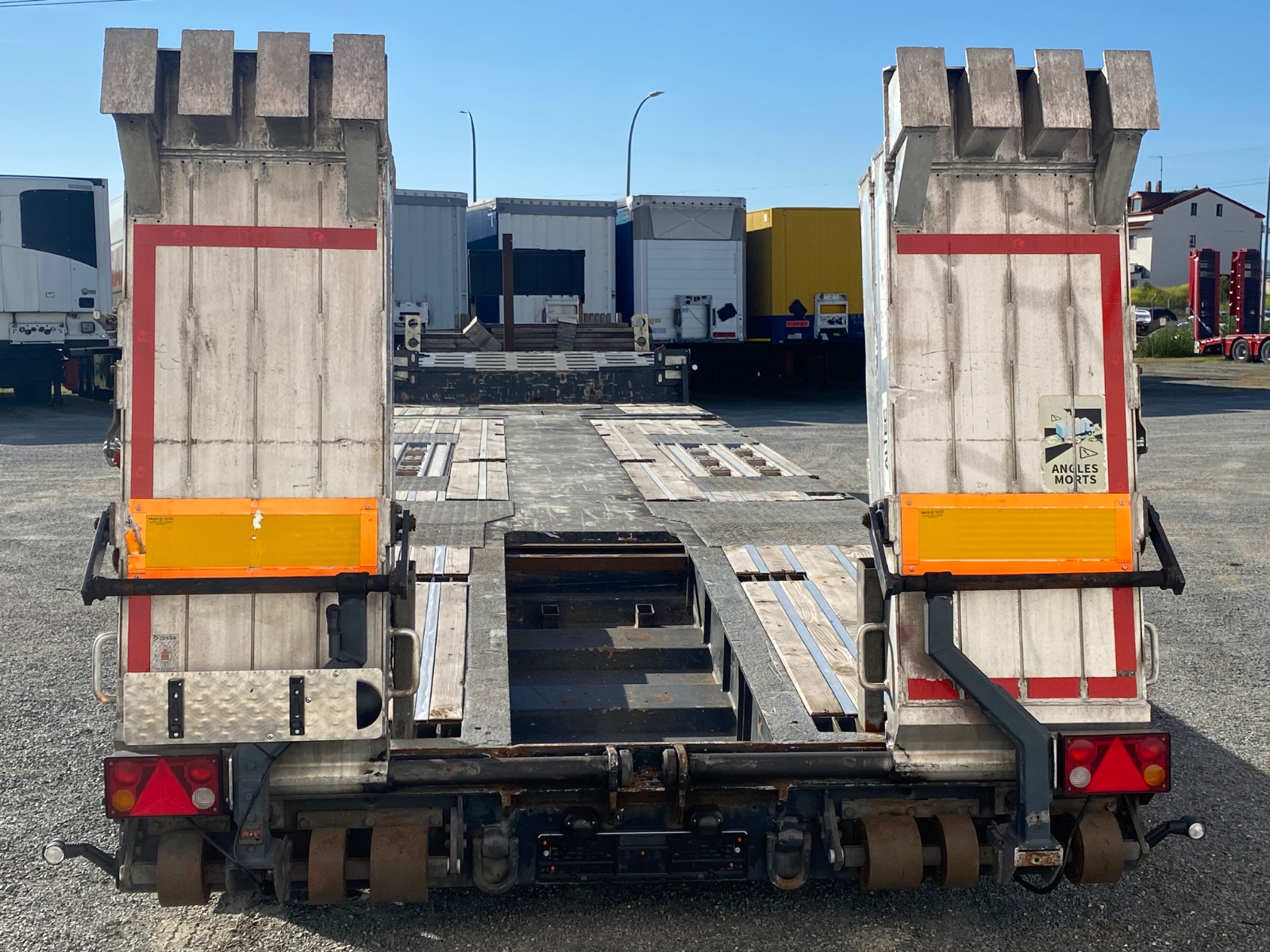 W09TS3013K0M49310-Vista-Trasera