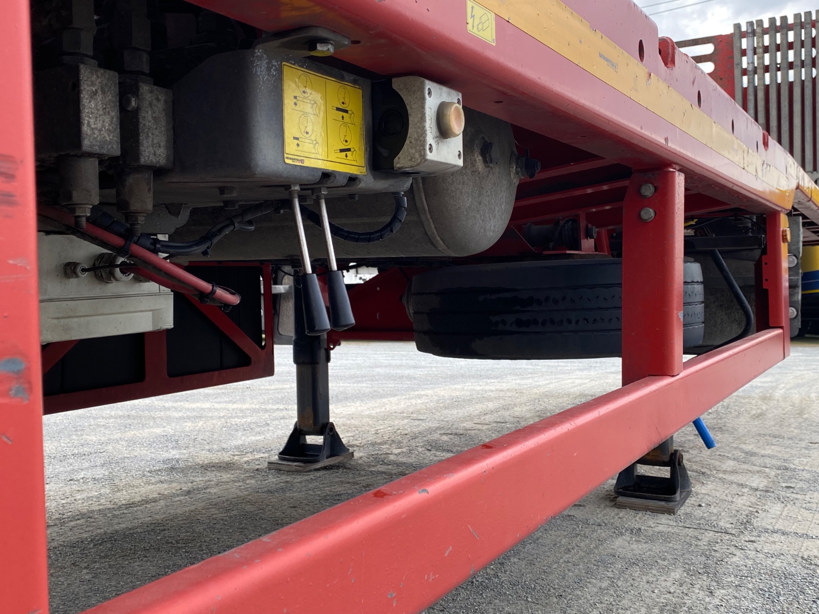 yafsr3006j0021770 foto extra 1