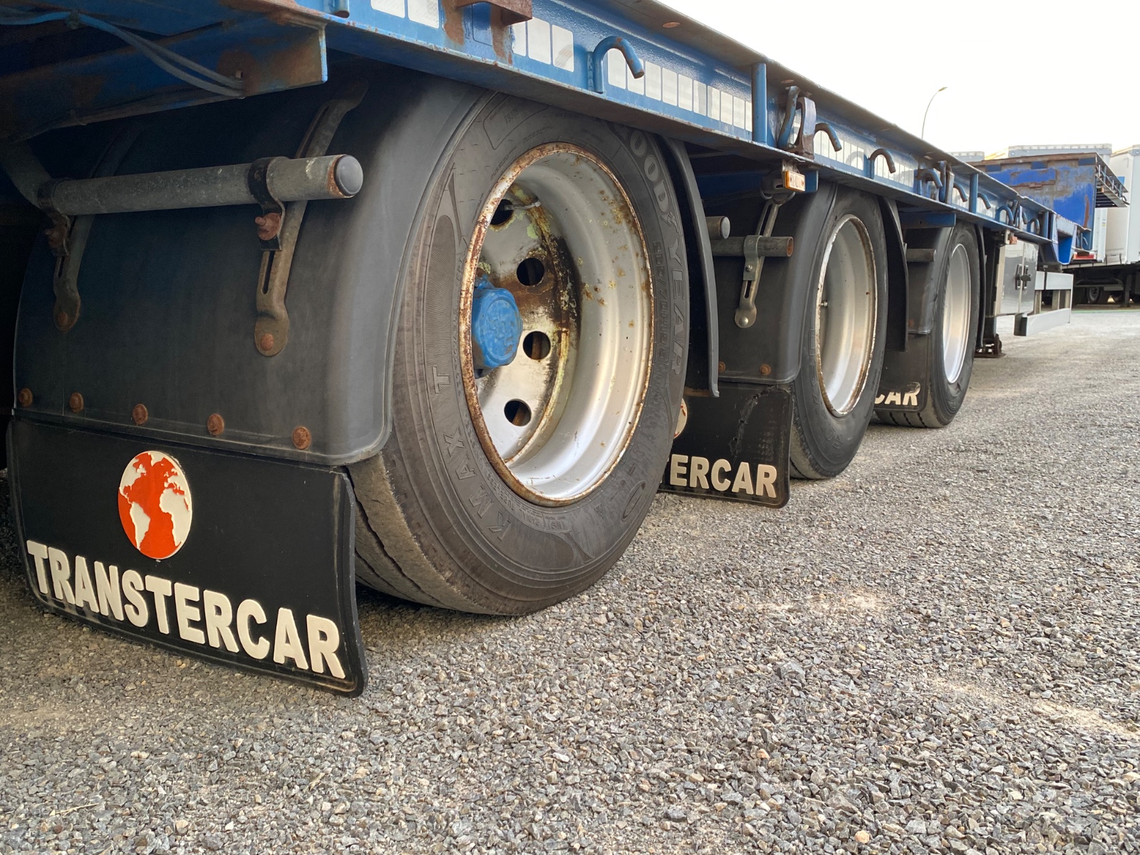 ma 02762 r 13186 foto extra 2