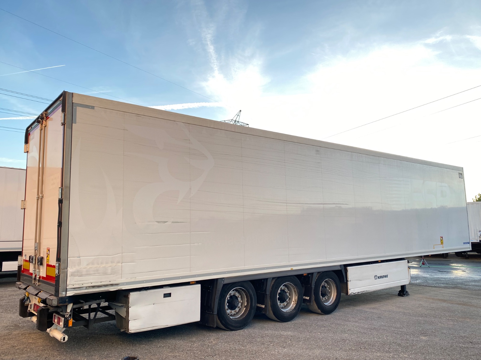 r 5064 bdf wkesd000000932910 vista trasera esq der