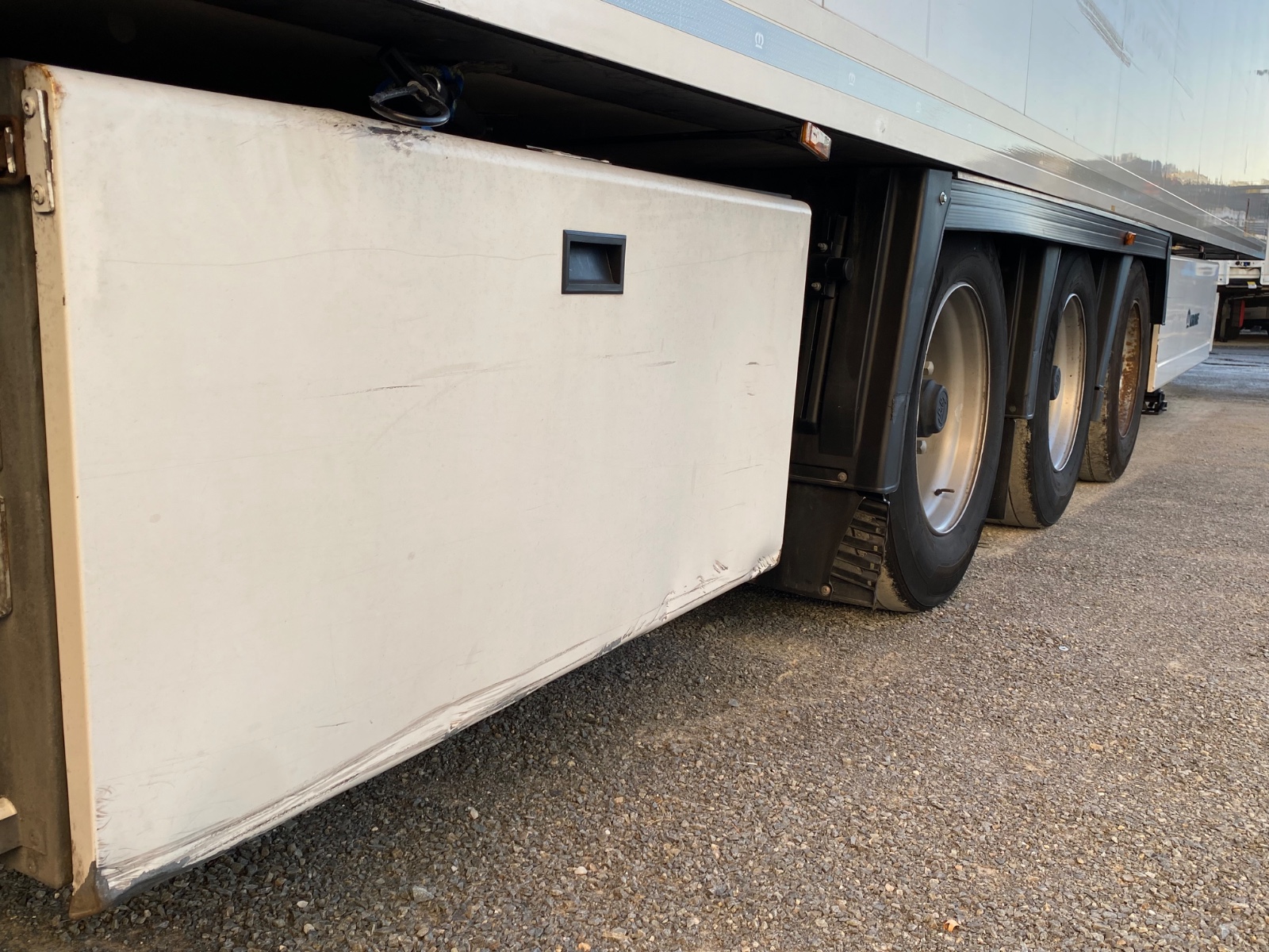 r 5075 bdf wkesd000000932917 foto extra 2