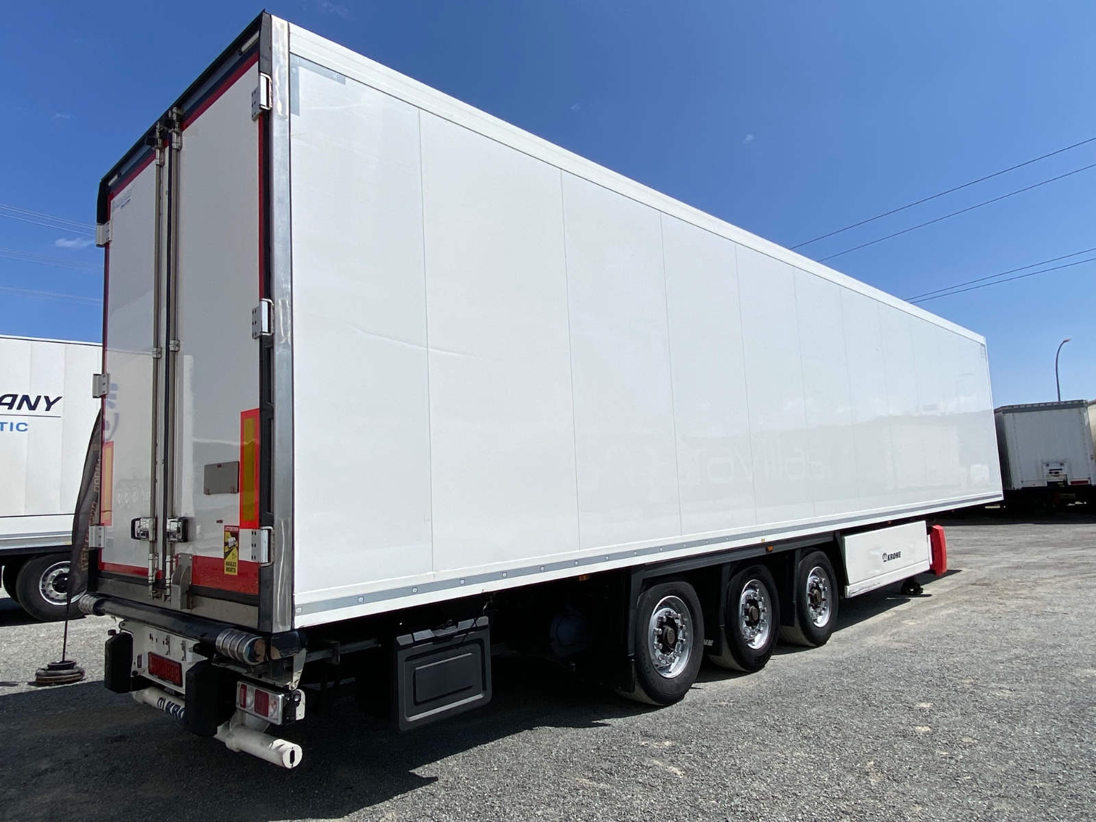 r 7520 bdf wkesd000000937449 vista trasera esq der
