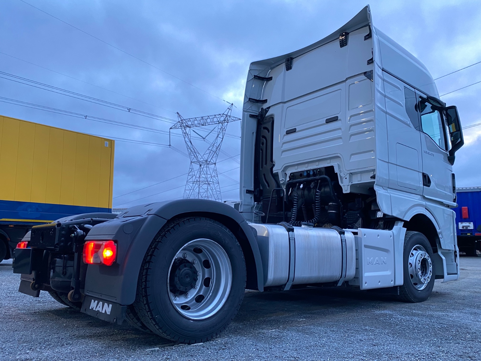 wma13kzz9mp160631 vista trasera esq der