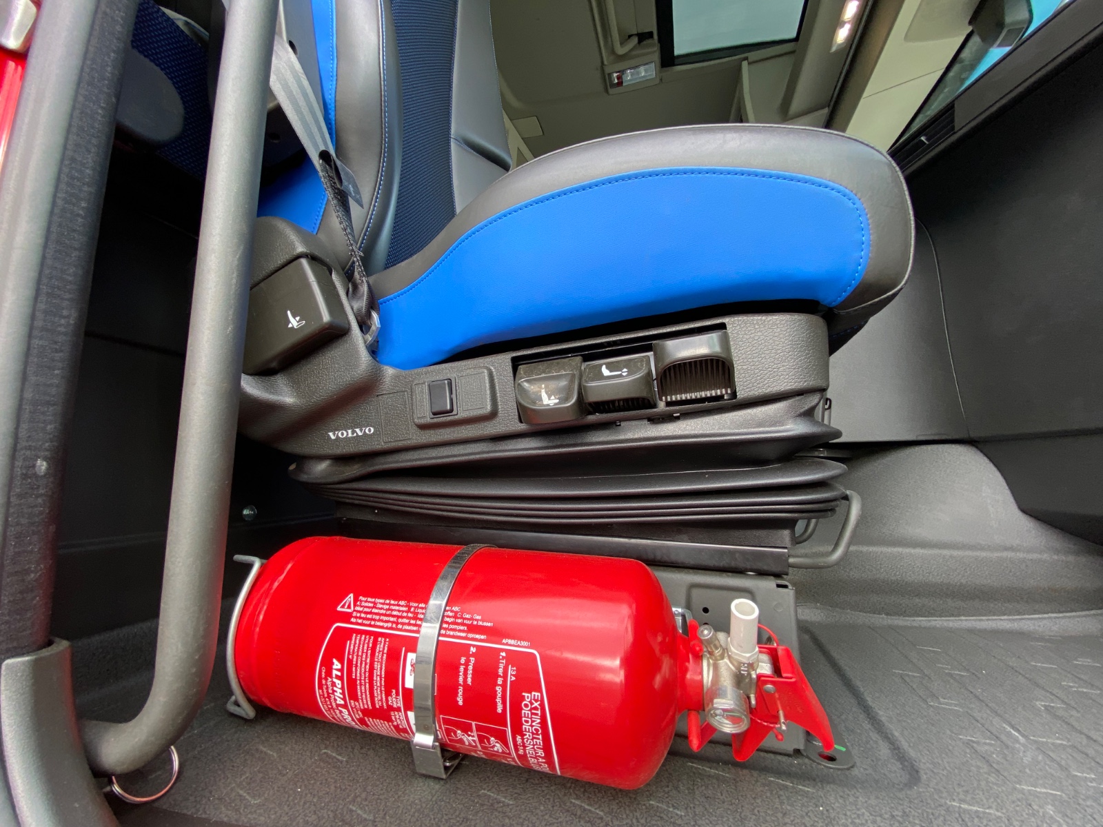 yv2rt40d8ma879097 foto extra 13