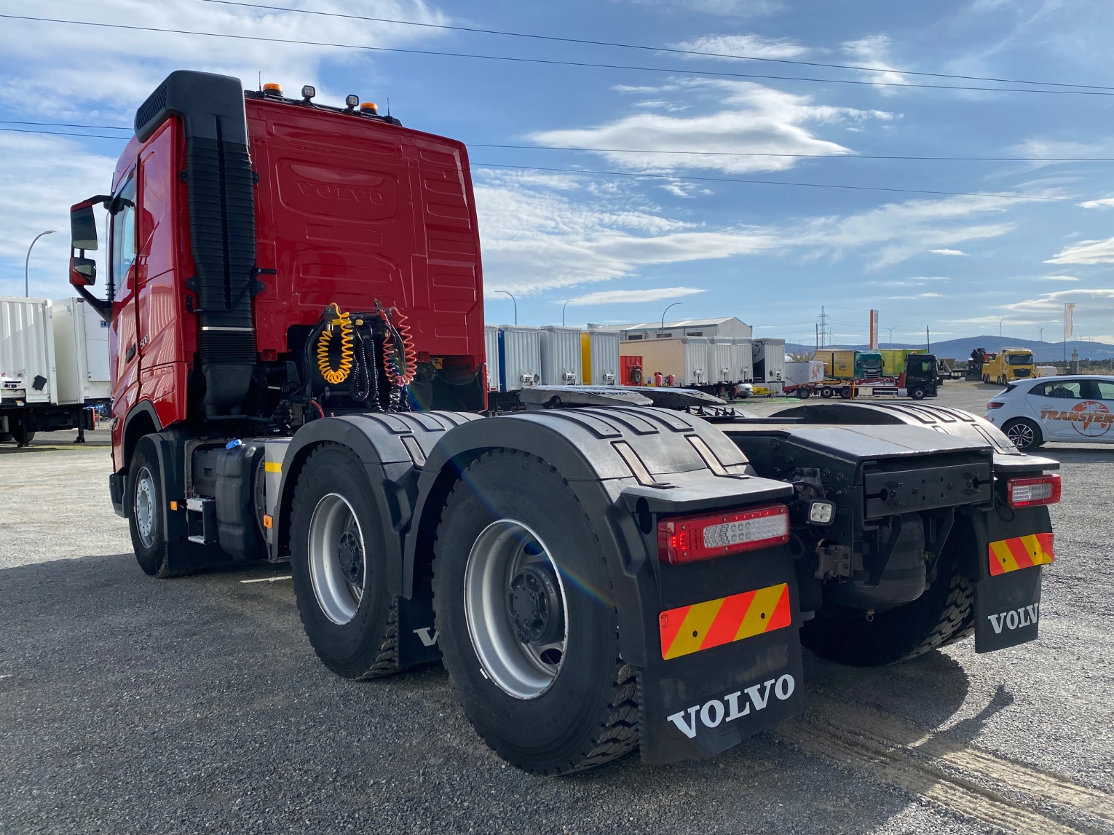 yv2rt40d8ma879097 vista trasera esq izq